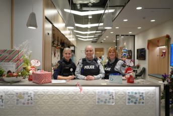 gift wrapping RCMP